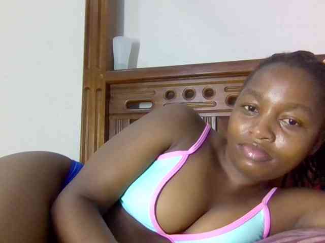 Sweetnaughtyprincess webcam