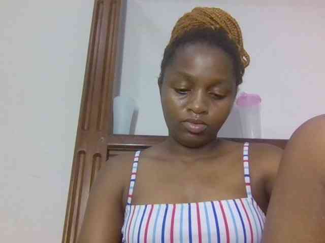 Sweetnaughtyprincess webcam