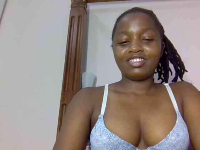 Sweetnaughtyprincess webcam