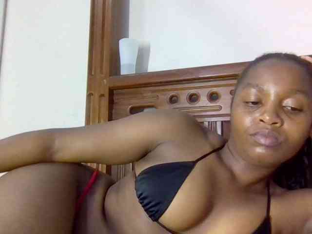 Sweetnaughtyprincess webcam