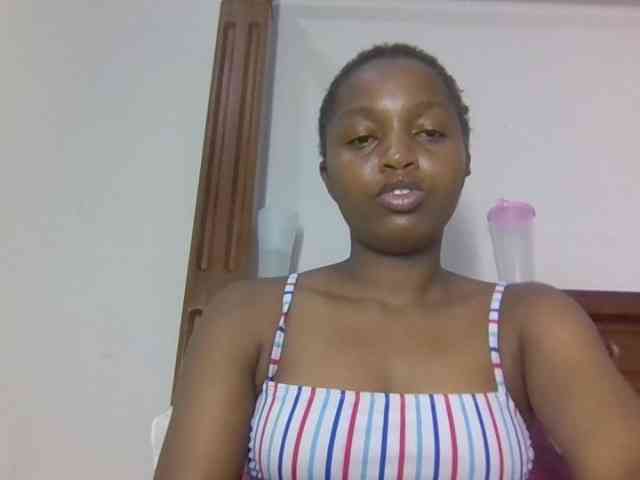 Sweetnaughtyprincess webcam