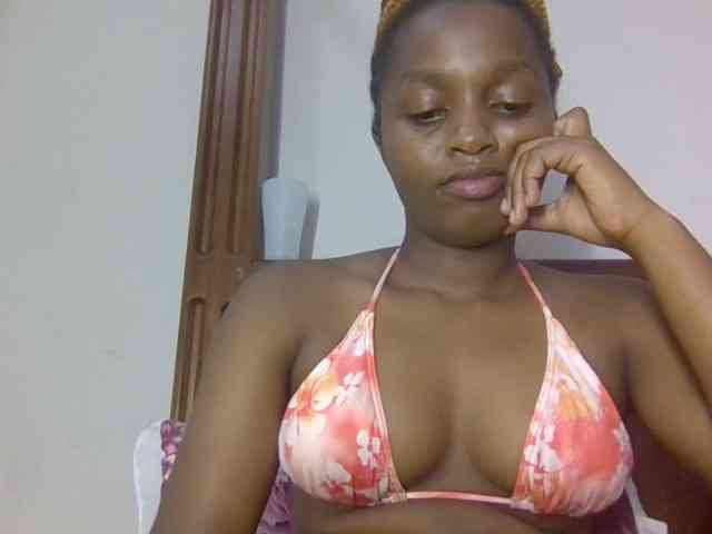 Sweetnaughtyprincess webcam