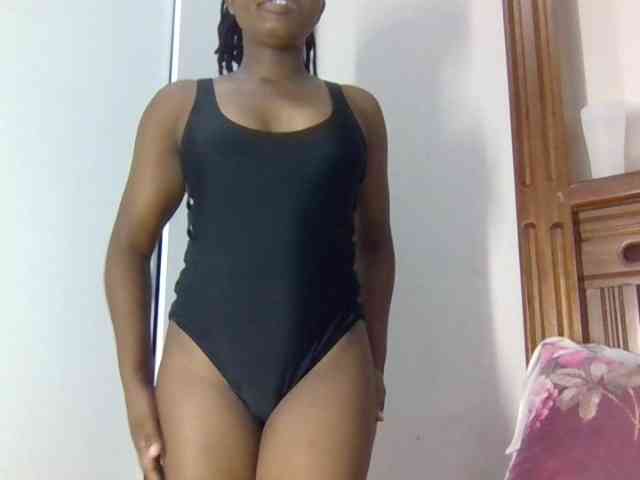 Sweetnaughtyprincess webcam