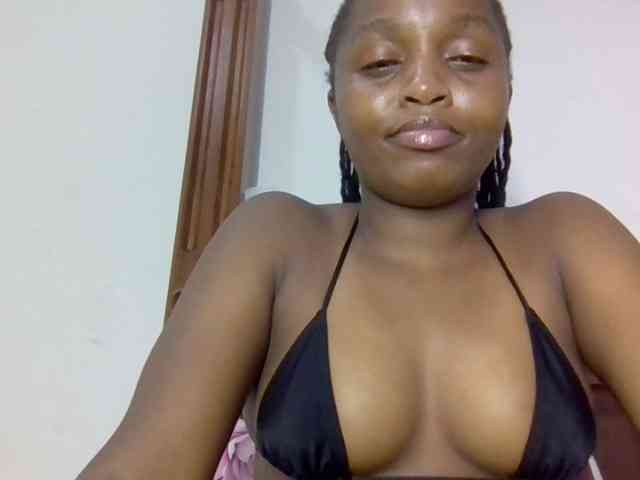 Sweetnaughtyprincess webcam