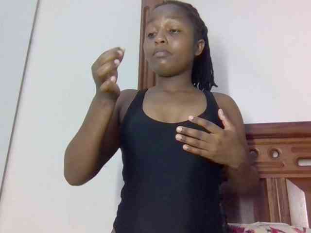 Sweetnaughtyprincess webcam