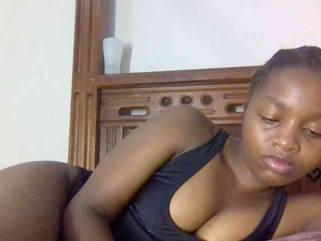 Sweetnaughtyprincess webcam