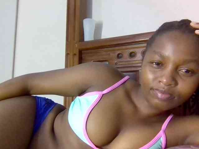 Sweetnaughtyprincess webcam