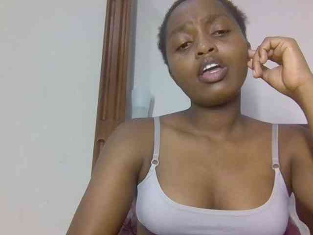 Sweetnaughtyprincess webcam