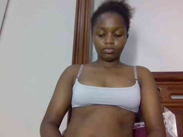 Sweetnaughtyprincess webcam