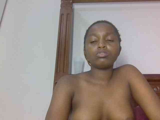 Sweetnaughtyprincess webcam