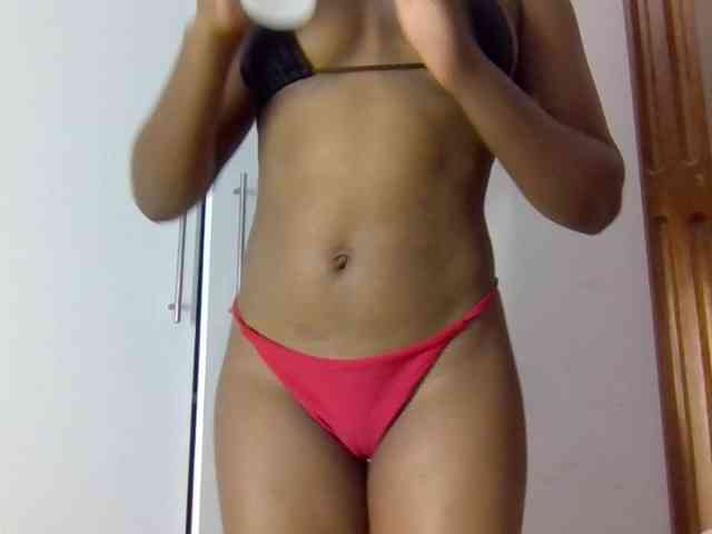 Sweetnaughtyprincess webcam