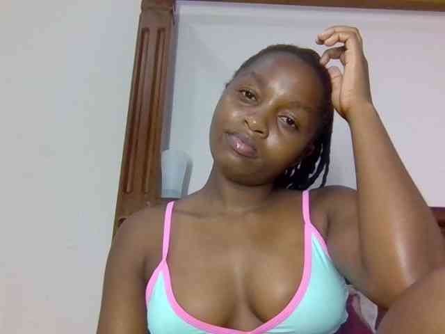 Sweetnaughtyprincess webcam