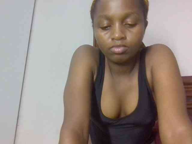 Sweetnaughtyprincess webcam