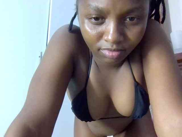 Sweetnaughtyprincess webcam