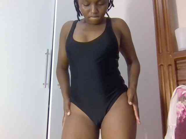 Sweetnaughtyprincess webcam