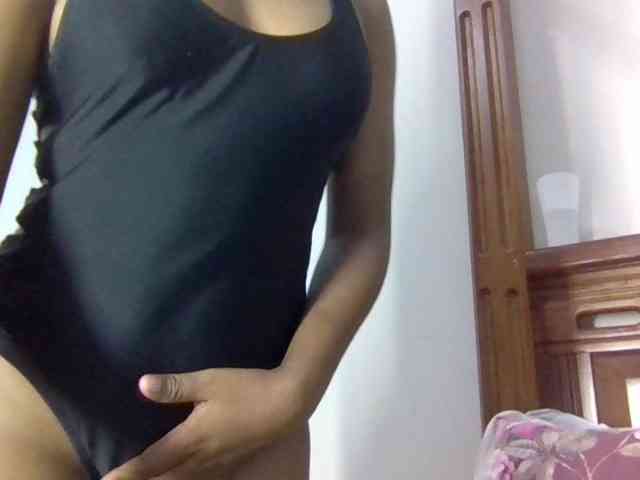 Sweetnaughtyprincess webcam