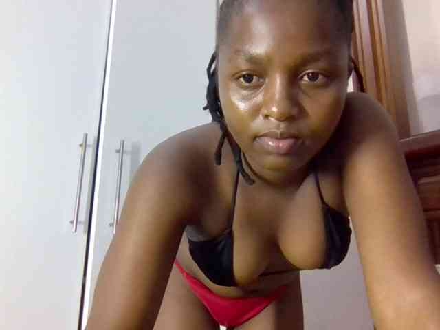 Sweetnaughtyprincess webcam