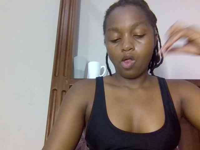 Sweetnaughtyprincess webcam