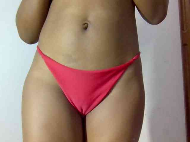 Sweetnaughtyprincess webcam