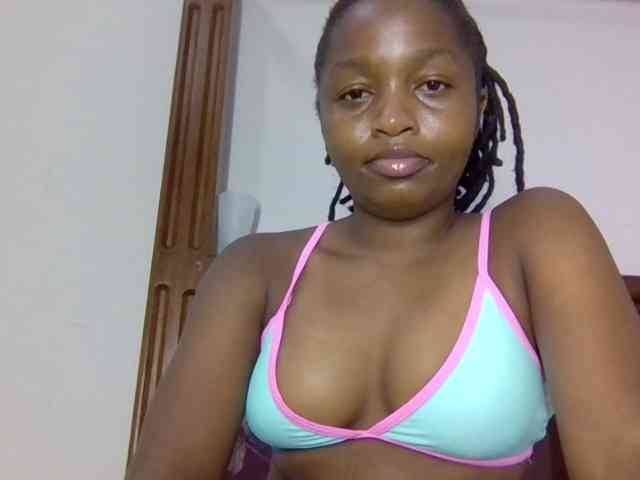 Sweetnaughtyprincess webcam