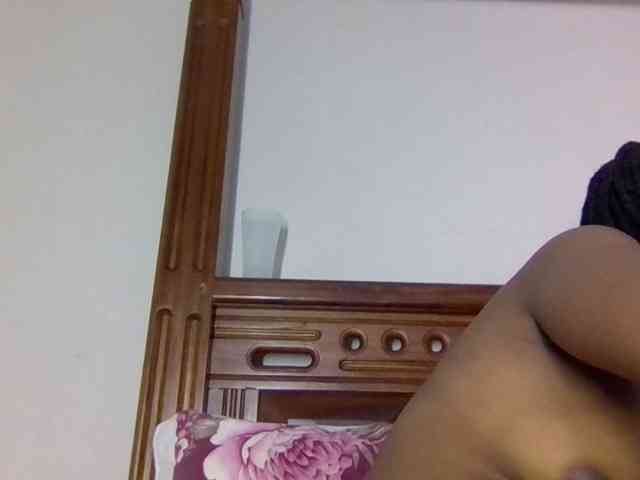 Sweetnaughtyprincess webcam