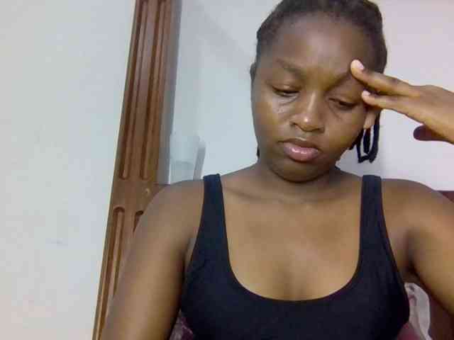 Sweetnaughtyprincess webcam