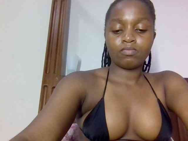 Sweetnaughtyprincess webcam