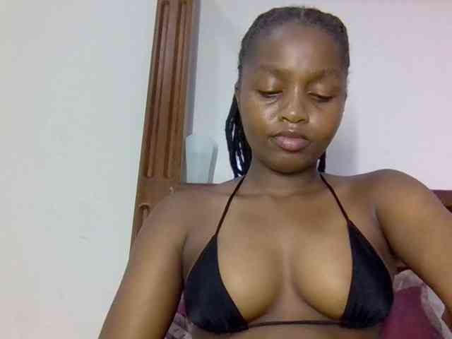 Sweetnaughtyprincess webcam