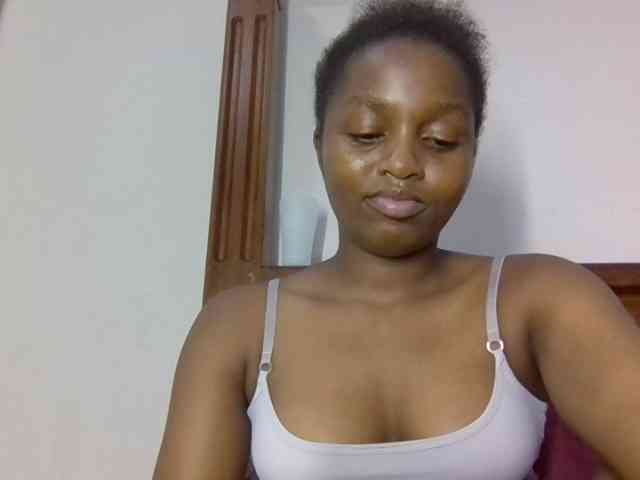 Sweetnaughtyprincess webcam