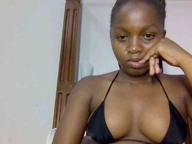 Sweetnaughtyprincess webcam