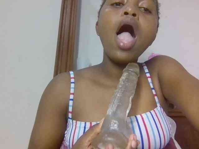 Sweetnaughtyprincess webcam