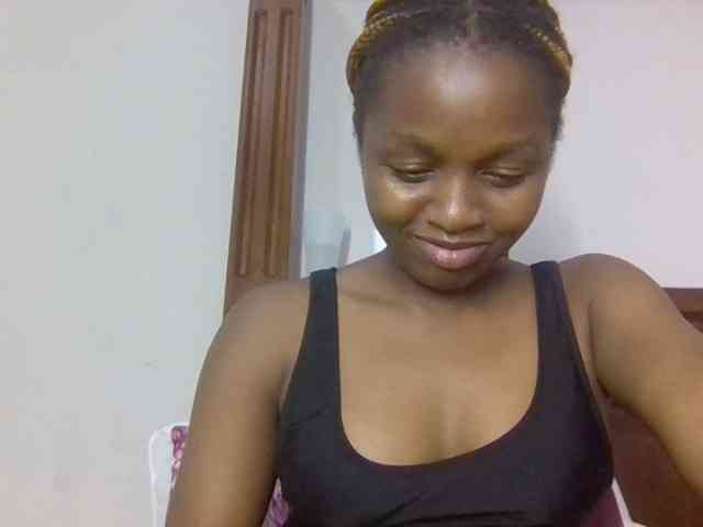 Sweetnaughtyprincess webcam