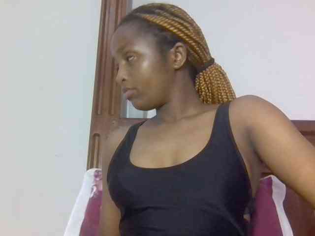 Sweetnaughtyprincess webcam