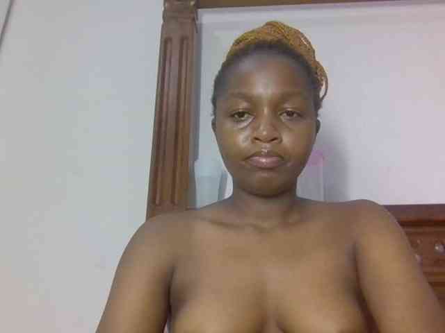 Sweetnaughtyprincess webcam