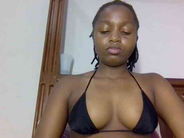 Sweetnaughtyprincess webcam