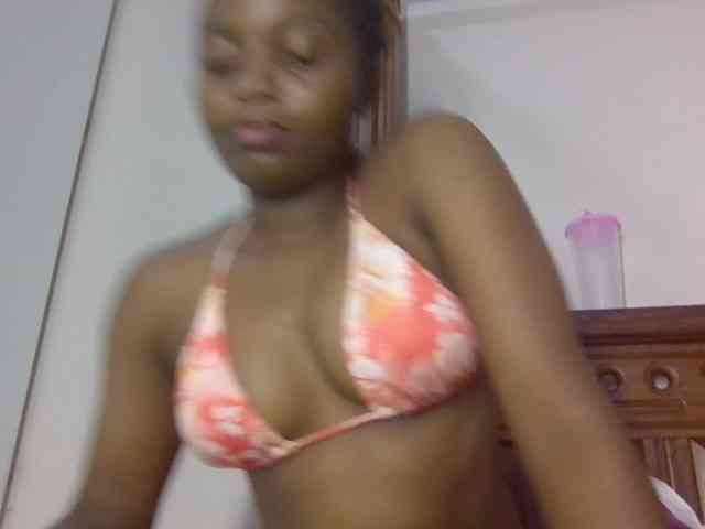 Sweetnaughtyprincess webcam