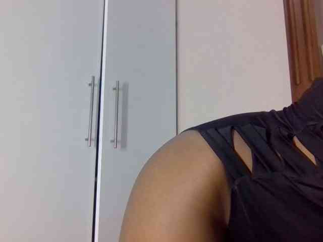 Sweetnaughtyprincess webcam