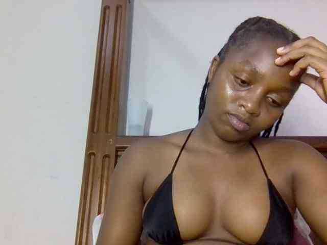 Sweetnaughtyprincess webcam