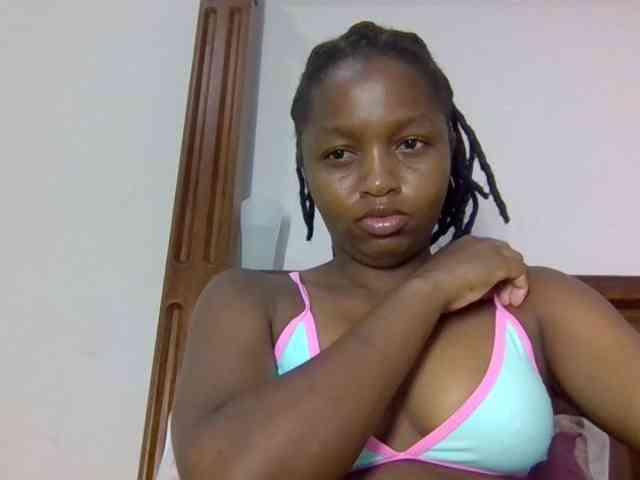 Sweetnaughtyprincess webcam