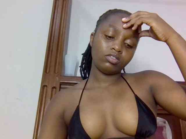 Sweetnaughtyprincess webcam