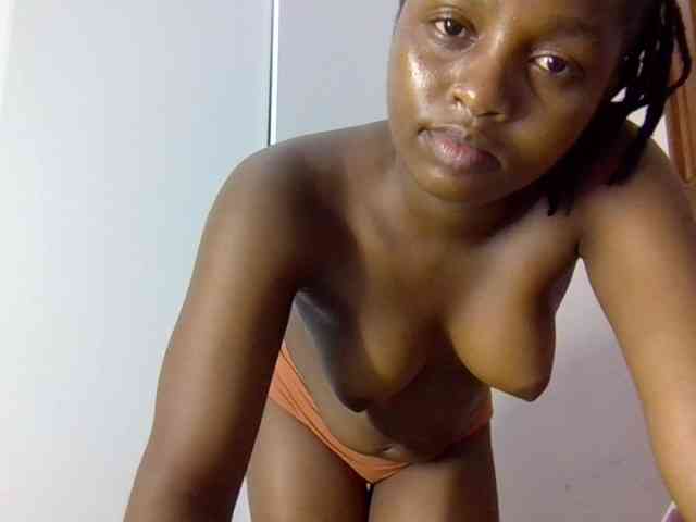 Sweetnaughtyprincess webcam