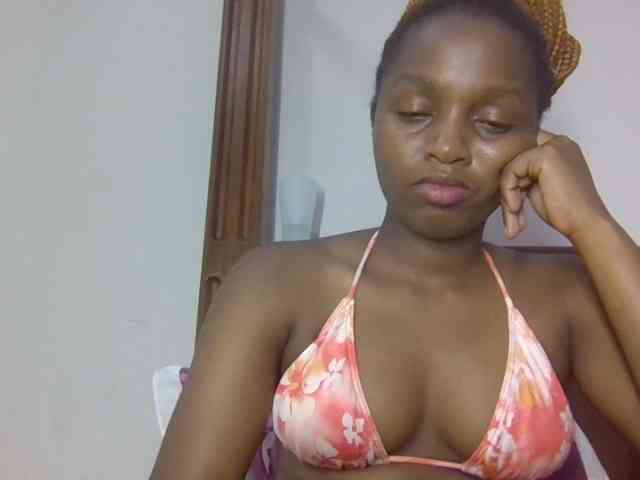 Sweetnaughtyprincess webcam