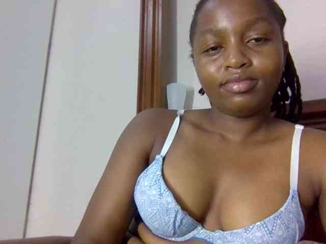 Sweetnaughtyprincess webcam