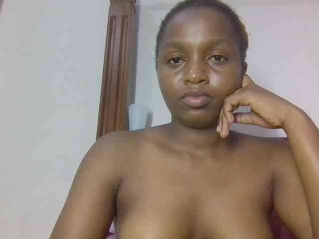 Sweetnaughtyprincess webcam