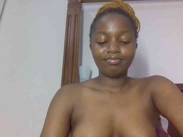 Sweetnaughtyprincess webcam