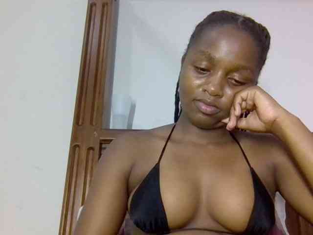 Sweetnaughtyprincess webcam