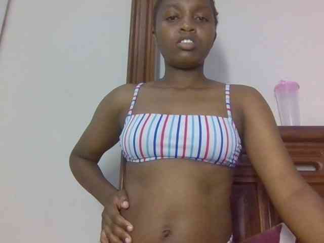 Sweetnaughtyprincess webcam