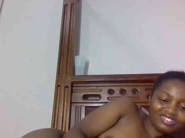 Sweetnaughtyprincess webcam