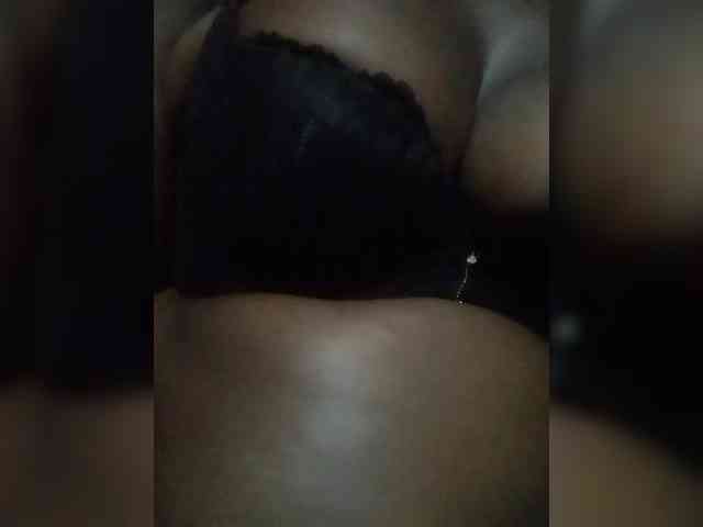 Darkskindiva webcam
