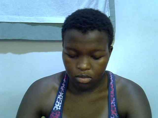 pretty-desire Live Webcam on BongaCams